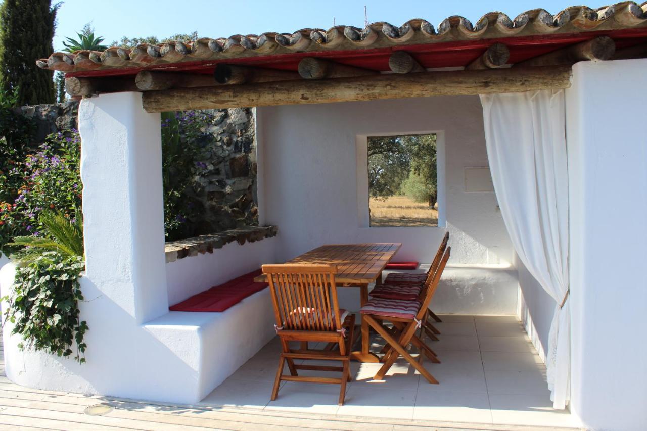 Herdade Dos Alfanges "The Barn" Viana do Alentejo Eksteriør bilde